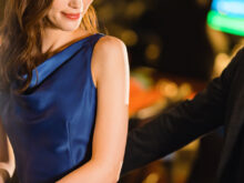 デート中の男女