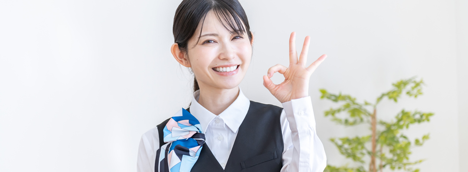 OKサインをしているキャリアウーマン