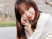 交際クラブで楽しむ女性